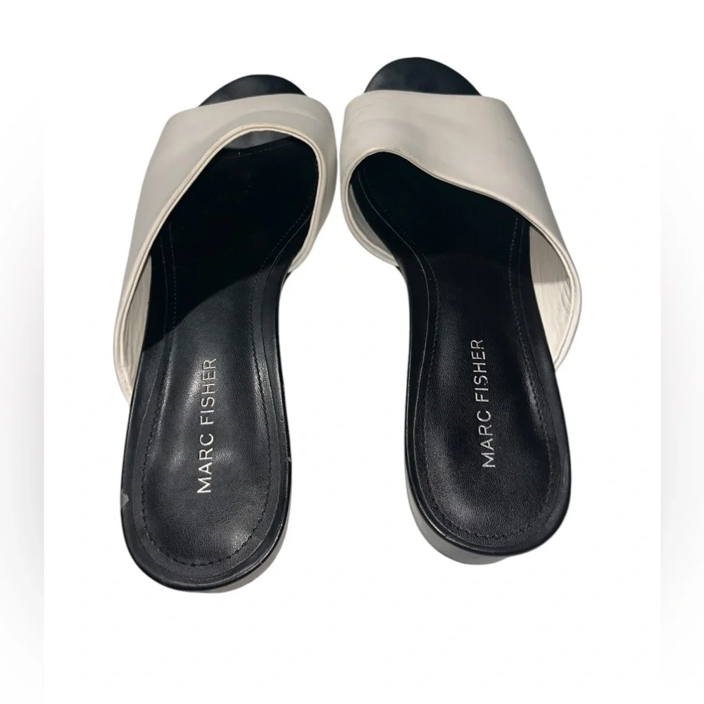 Marc Fisher Leather Heeled White Mules - Oditi Size 8.5 M - Picture 3 of 7
